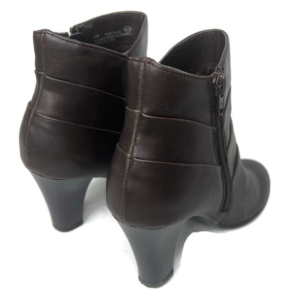 Aerosoles Brown Size 6 6M Leather Short Zipper Boots NIB New Pleated Heals - Picture 5 of 10